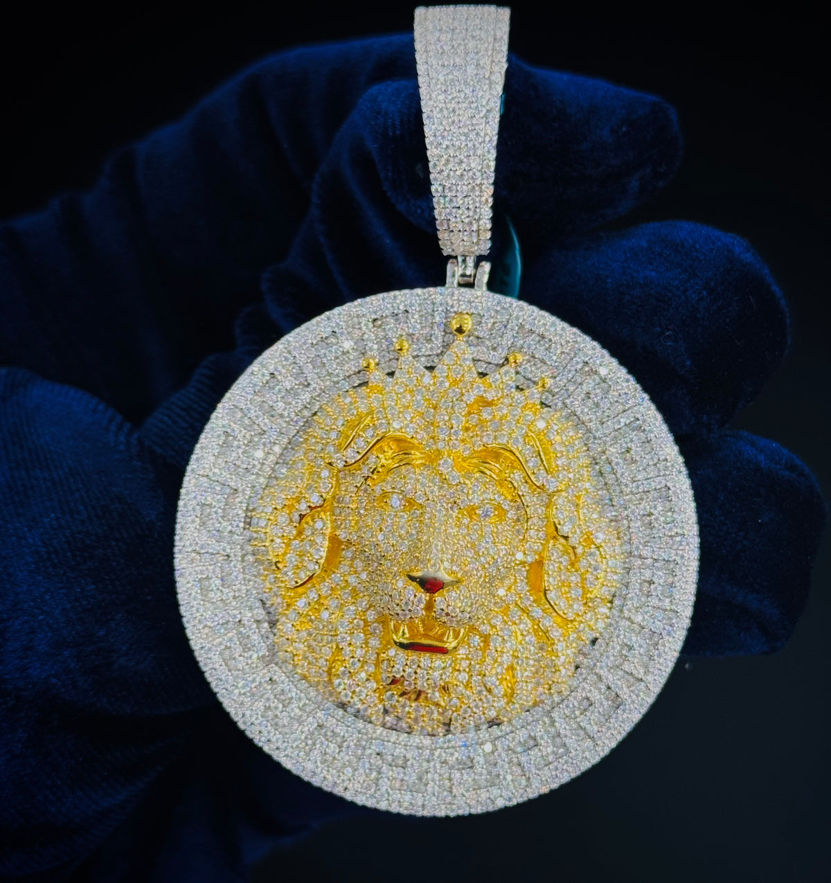 Moissanite Circle Lion Pendant, Two-Tone 925 Silver, view 4