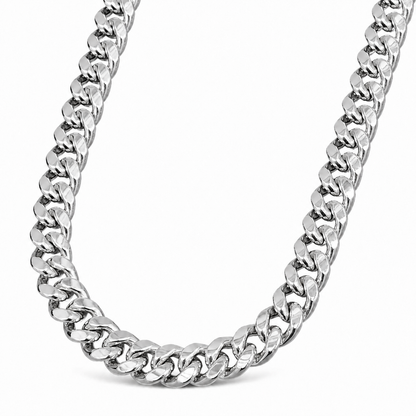 10K White Gold Semi-Solid Miami Cuban Link Chain, close-up of the link detail