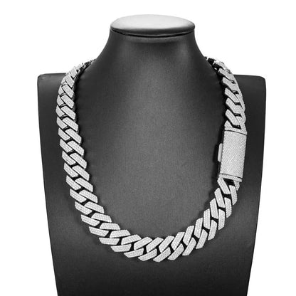 Cuban Link Necklace - Moissanite