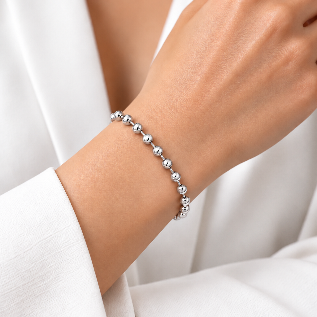 10K White Gold Diamond-Cut Moon Cut Bracelet, view 4