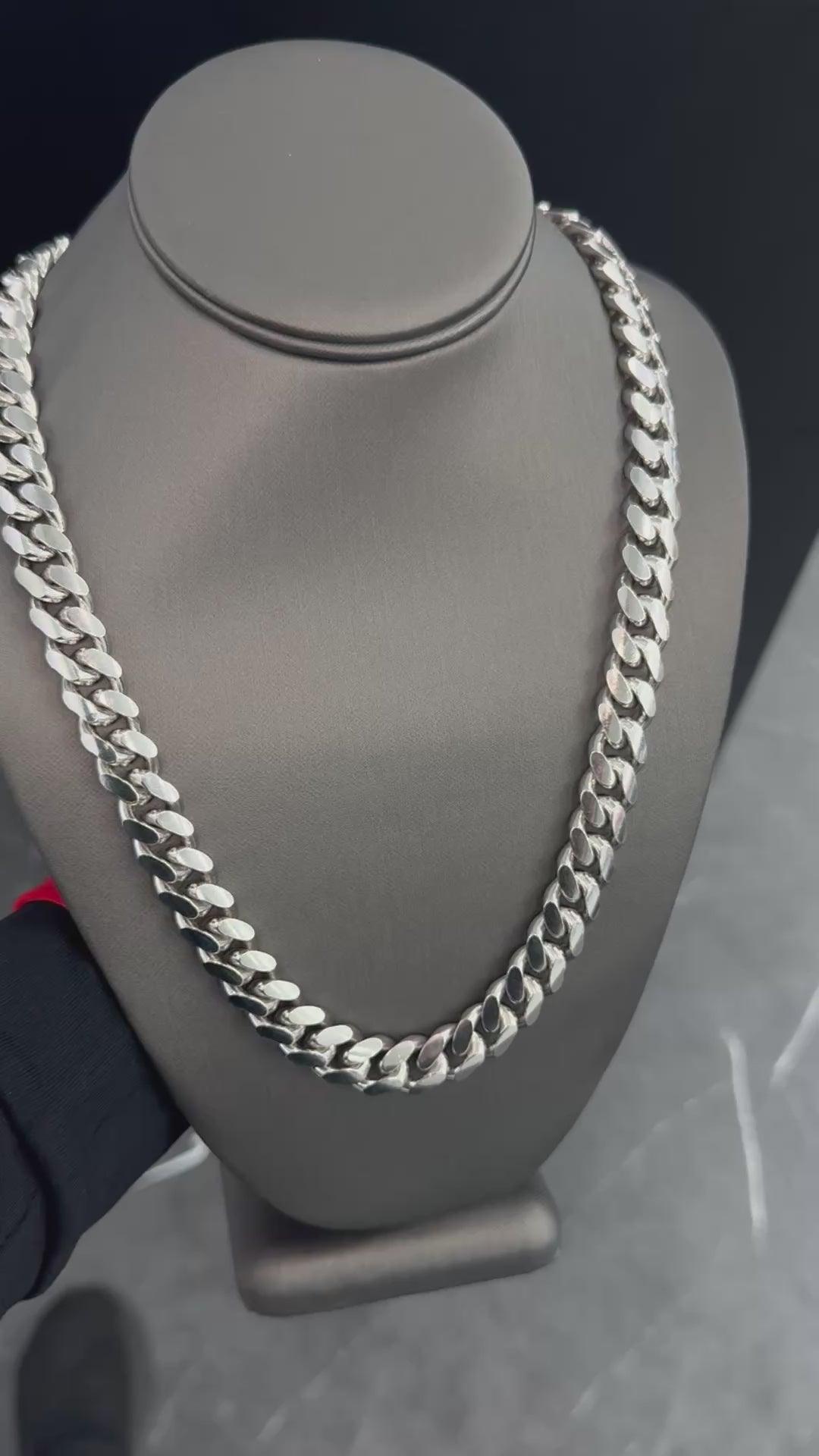 925 Sterling Silver Cuban Chain 13mm video